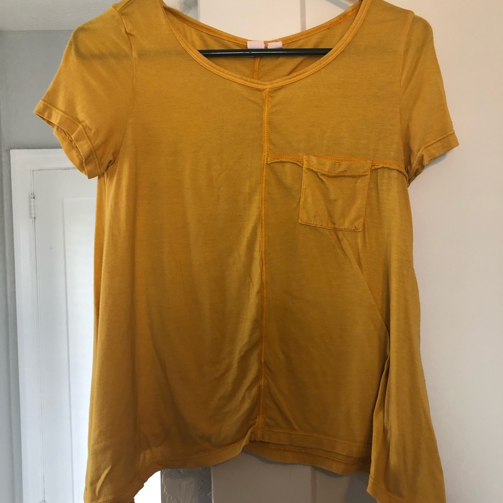Tee shirt